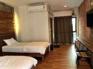 room2